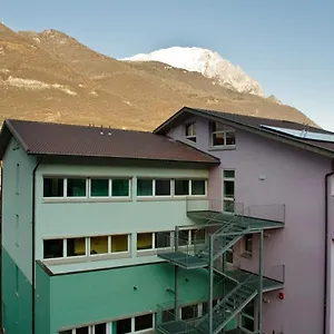 Casthello Di Vallecamonica Hostel